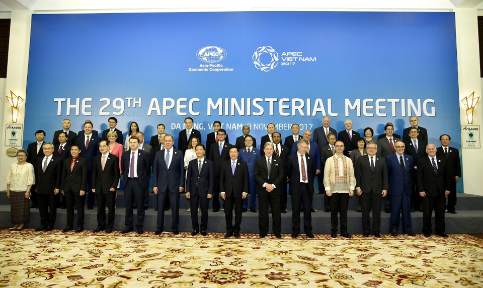 Tổng thống Philippines Duterte hôm nay phát biểu tại CEO Summit - 2 Các Bộ trưởng Ngoại giao - Kinh tế và Trưởng đoàn 21 nền kinh tế APEC