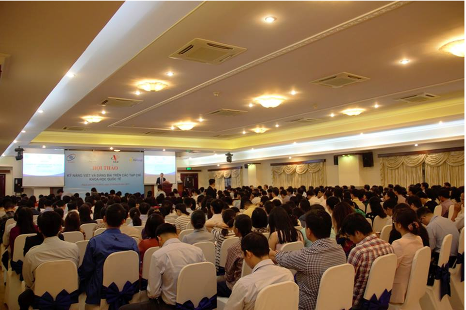 Nâng cao công bố quốc tế cho các nhà nghiên cứu Việt - 3
Hội thảo Kỹ năng viết và đăng bài trên các tạp chí khoa học quốc tế do Cục Thông tin KH&CN quốc gia tổ chức vào tháng 2/2017.
