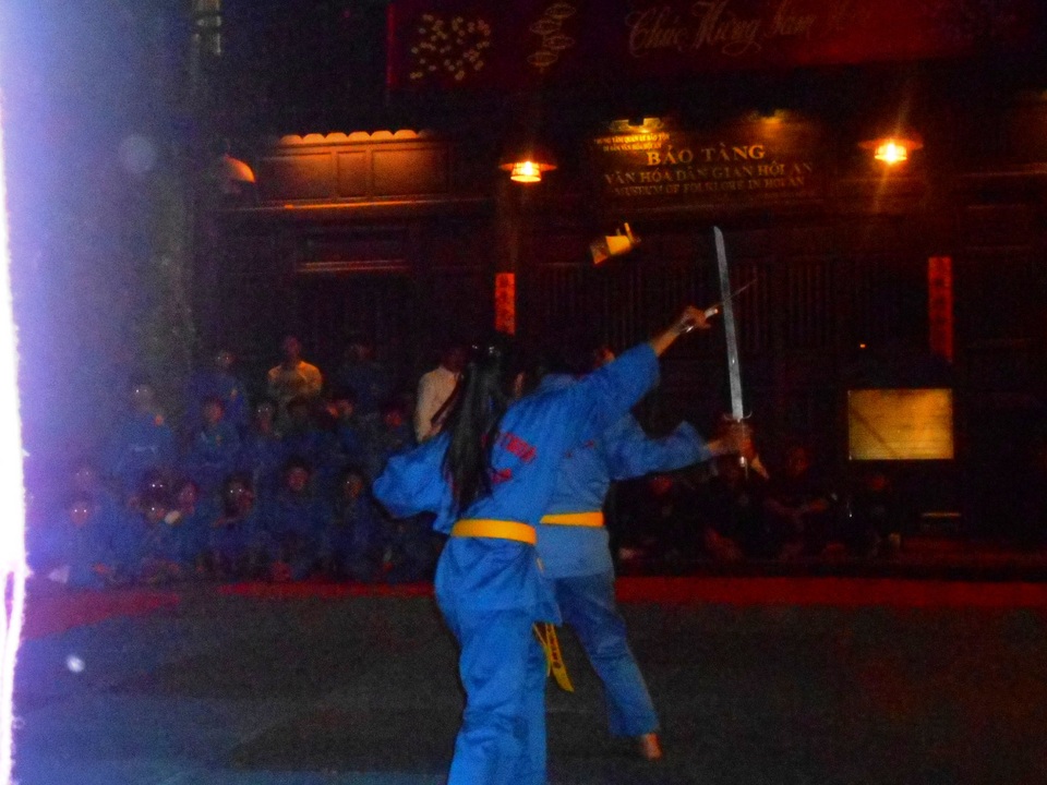 Du khách đổ về Hội An khai hội Nguyên Tiêu - 10 Hội thi võ