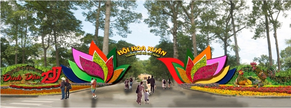 Gà đuôi dài 6 tấc, mai tán rộng 3,5 mét "khoe dáng" tại hội hoa xuân - 1 Cổng chính Trương Định