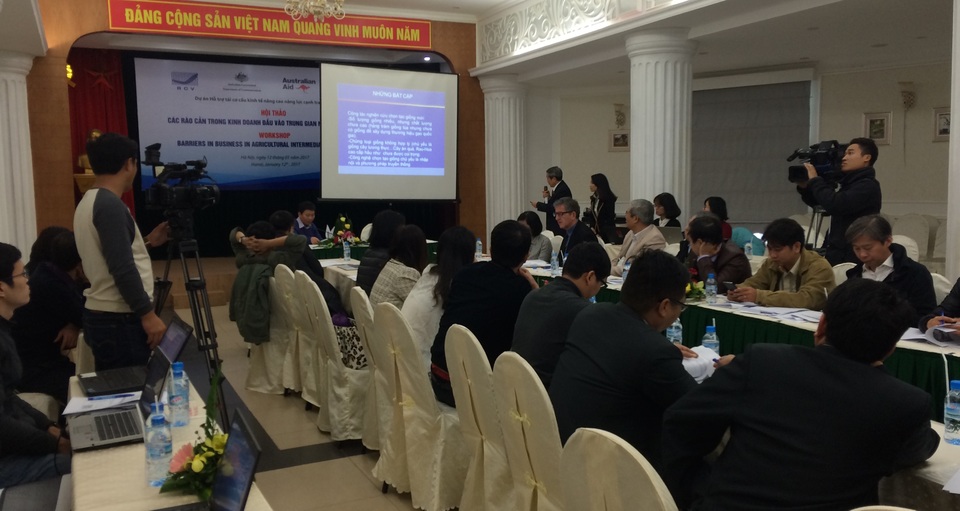 Gà đông lạnh đã giết mổ cách đây 40 năm vẫn được nhập khẩu hợp pháp? - 1
Toàn cảnh hội thảo “Rào cản đối với kinh doanh các đầu vào Nông nghiệp: Giống cây trồng, giống vật nuôi và máy nông nghiệp”