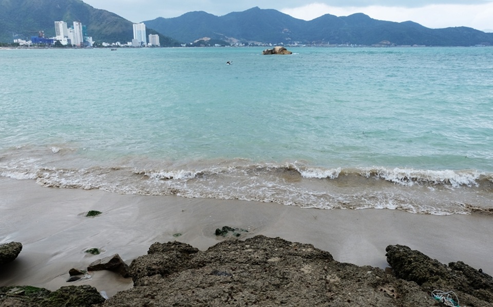 5 điểm nhất định phải “check in” khi đến Nha Trang - 4 View biển cực đẹp nhìn từ Hòn Chồng