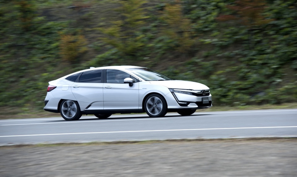 Xe xanh Honda Clarity FCV và Clarity PHEV tung hoành đường đua Twin Ring Motegi - 4 Xe xanh Honda Clarity FCV và Clarity PHEV tung hoành đường đua Twin Ring Motegi - 4
