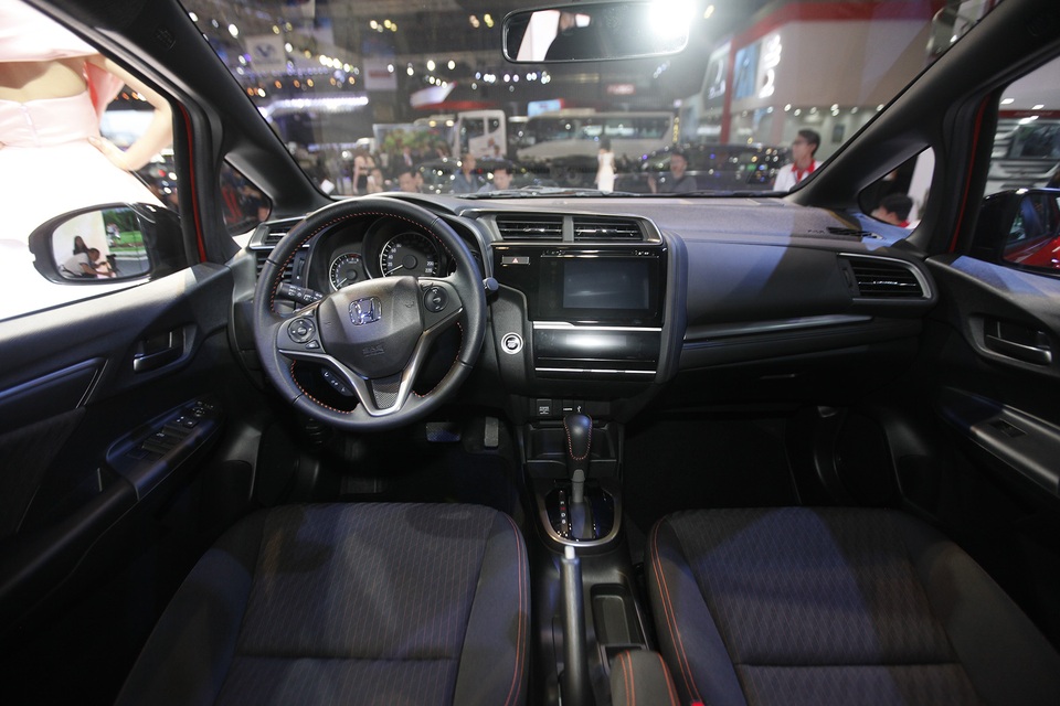 Xe nhỏ Jazz - Tâm điểm của Honda tại VMS 2017 - 7 Xe nhỏ Jazz - Tâm điểm của Honda tại VMS 2017 - 7