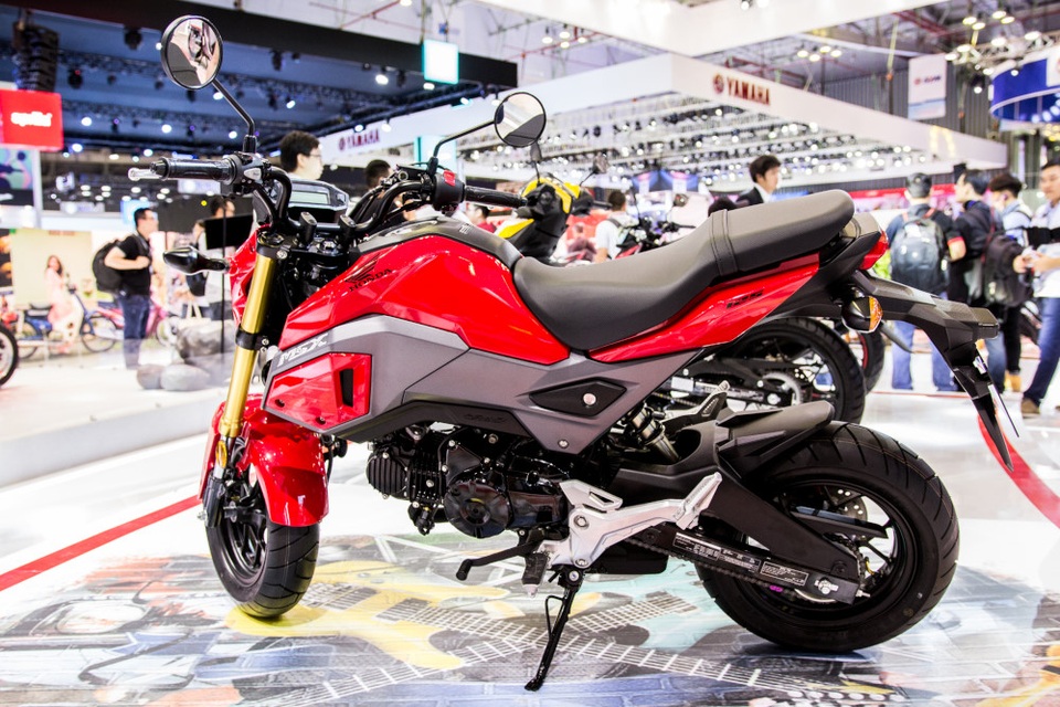 Honda MSX 125cc phiên bản mới bất ngờ ra mắt, giá giảm 10 triệu đồng - 3 Bình xăng cỡ lớn hơn đem lại cảm giác phấn khích cho người hâm mộ MSX