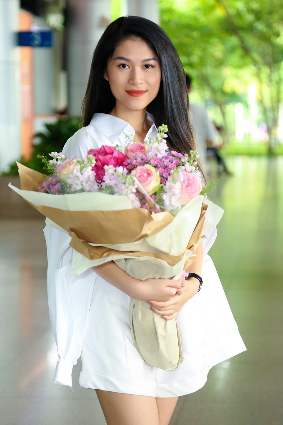 Hồng Ánh, Ngọc Thanh Tâm rạng rỡ về nước sau thành công tại LHP ASEAN - AIFFA 2017 - 5 Hồng Ánh, Ngọc Thanh Tâm rạng rỡ về nước sau thành công tại LHP ASEAN - AIFFA 2017 - 5