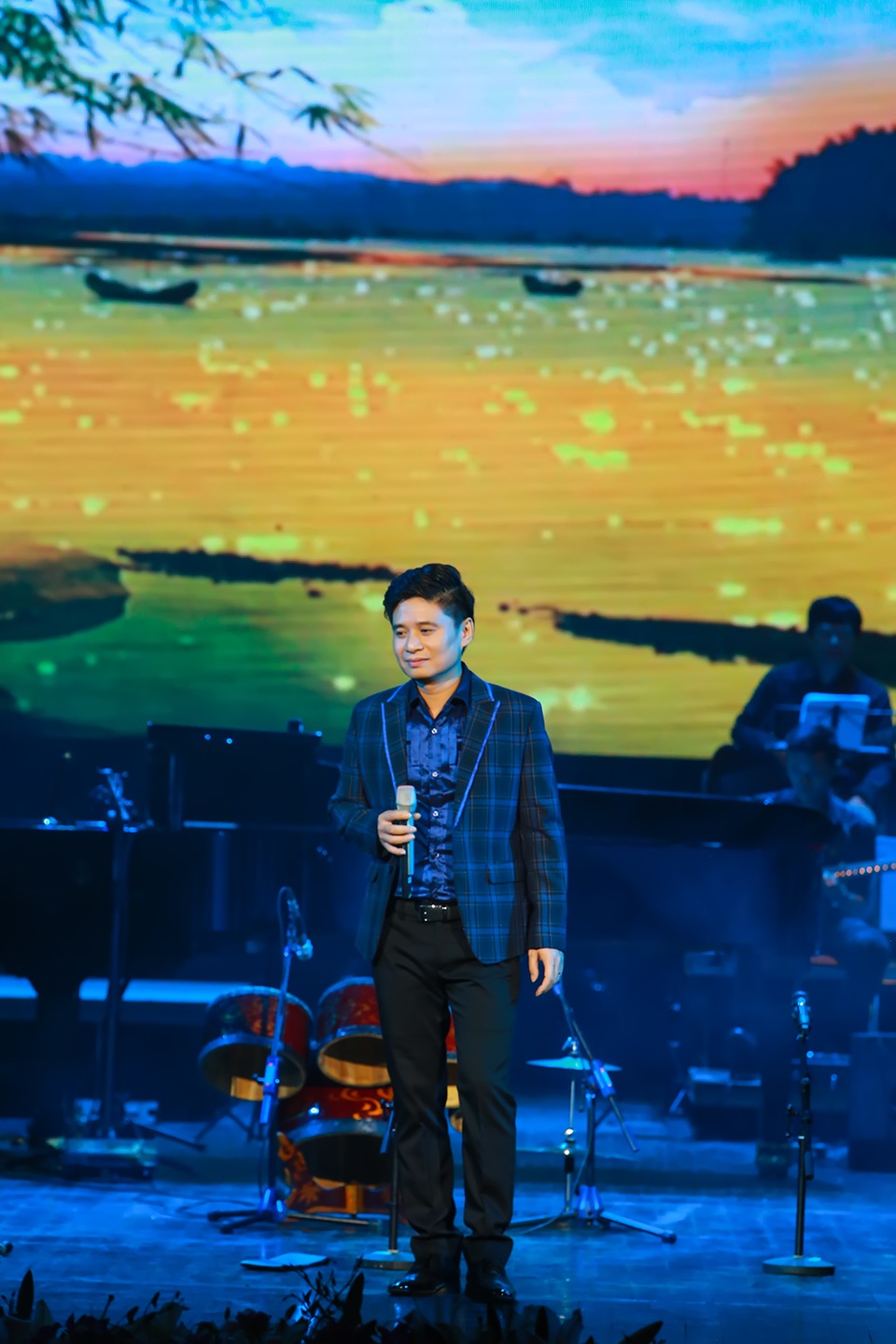 Bà xã Tấn Minh khiến khán giả thích thú khi ngâm thơ ngọt ngào - 5