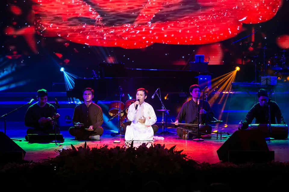 Bà xã Tấn Minh khiến khán giả thích thú khi ngâm thơ ngọt ngào - 3