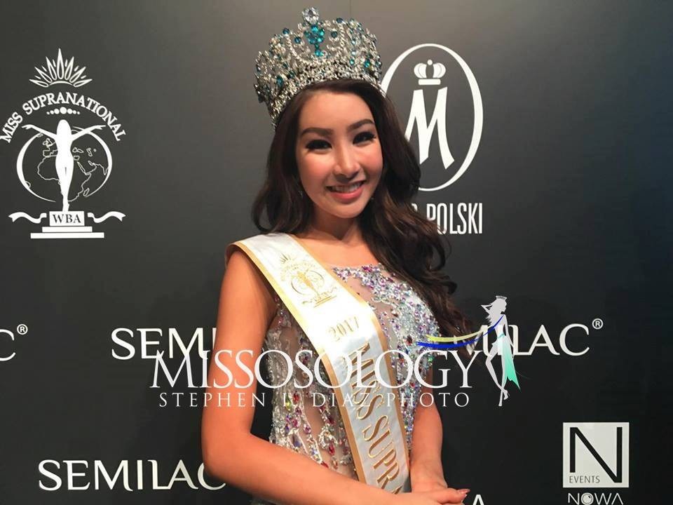 Tân hoa hậu siêu quốc gia bị chê kém sắc - 9
Tân hoa hậu Jenny Kim từng là Á hậu 1 của cuộc thi Hoa hậu Hoàn vũ Hàn Quốc 2015 và đại diện cho Hàn Quốc tham dự cuộc thi Hoa hậu hoàn vũ 2016.