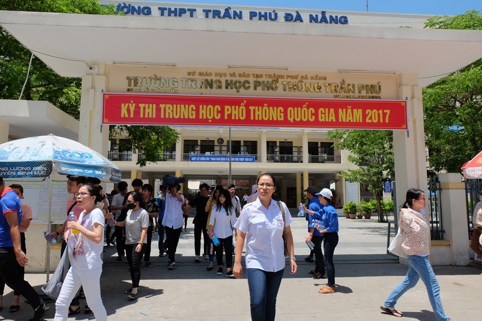 Đà Nẵng: Nhiều trường “top” trên vẫn có học sinh không đủ điều kiện tốt nghiệp THPT - 1 Thí sinh dự thi THPT quốc gia 2017 tại Đà Nẵng
