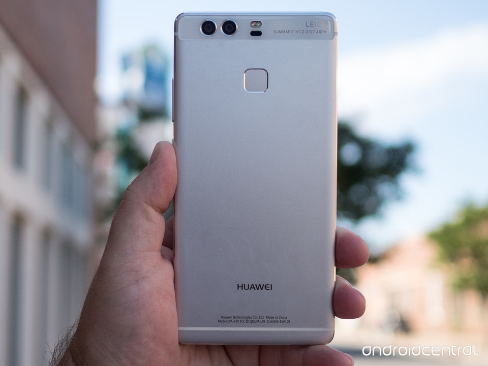 Smartphone giảm đến 2 triệu đồng cho mùa mua sắm 8/3 - 1