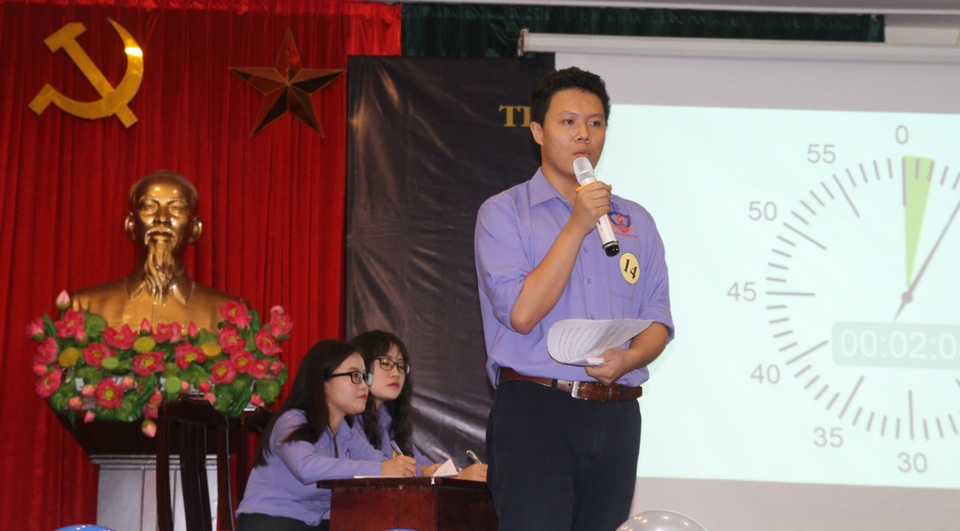 Vấn đề sử dụng mạng xã hội làm nóng cuộc thi tranh biện sinh viên - 1
Vấn đề mạng xã hội quốc tế hay nội địa được các bạn sinh viên tranh luận say sưa.