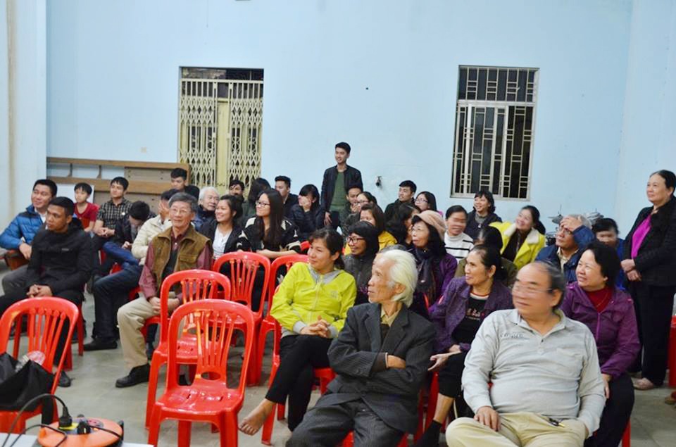 Mặc dù đã được thông báo trước 1 tuần, nhưng số lượng các hộ dân của Tổ dân phố số 67, 68 đến nghe cán bộ PCCC hướng dẫn về công tác PCCC rất ít.