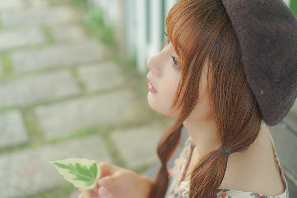 "Búp bê ảnh thẻ" mặt tròn, chẳng sexy mà có gần 400.000 fans - 4 Một số hình ảnh mới nhất của Lan Hương