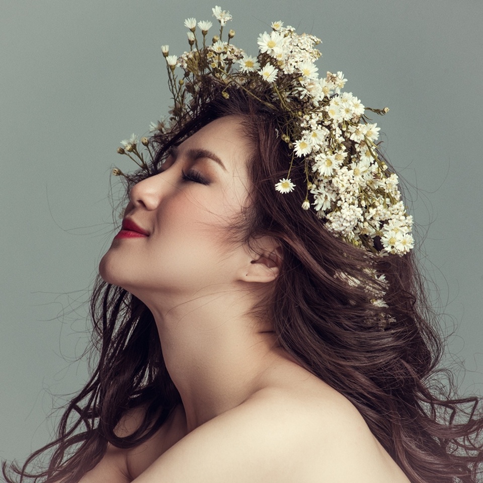 Hương Tràm: “Từng hoang mang đến mức mất thăng bằng” - 4 Hương Tràm: “Từng hoang mang đến mức mất thăng bằng” - 4