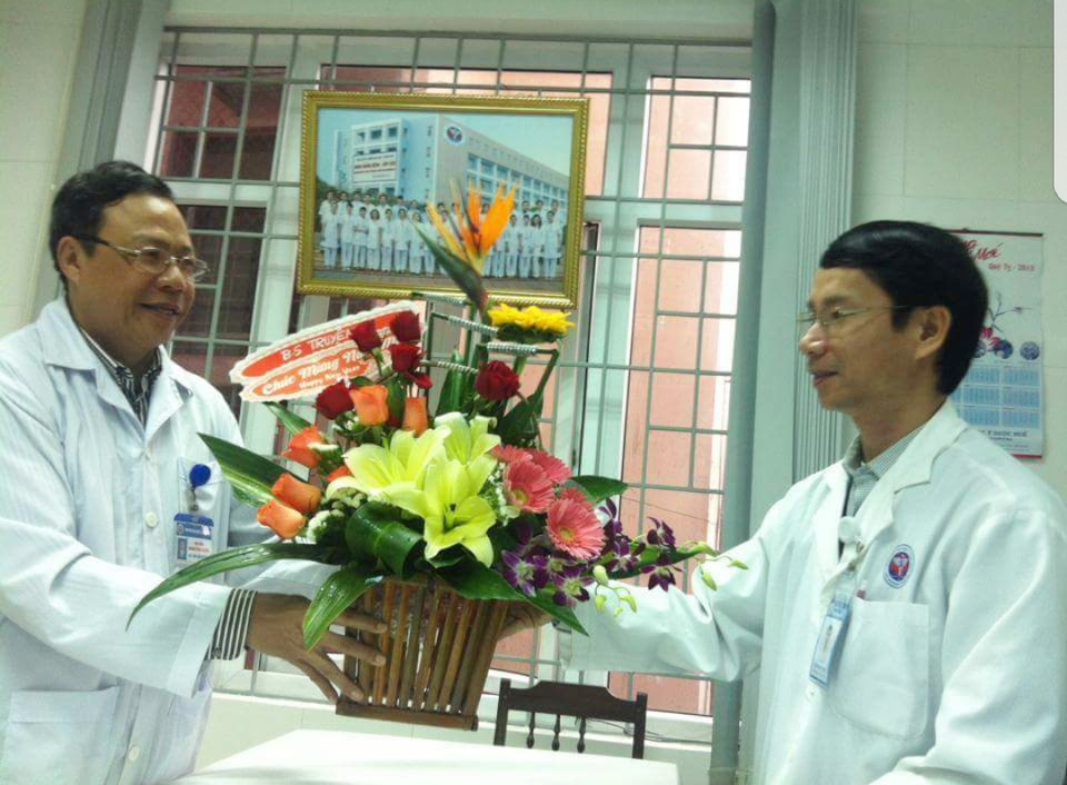 Hủy quyết định khiển trách bác sĩ “nói xấu” Bộ trưởng Bộ Y tế - 4 Bác sĩ Truyện đã được minh oan nhờ báo chí