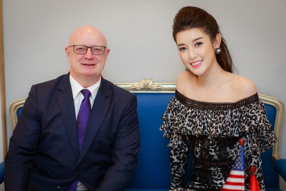 Á hậu Huyền My tất bật chuẩn bị dự thi Miss Grand International 2017 - 4 Nhiều người đặt kỳ vọng vào những tiềm năng và sự cố gắng của Huyền My.