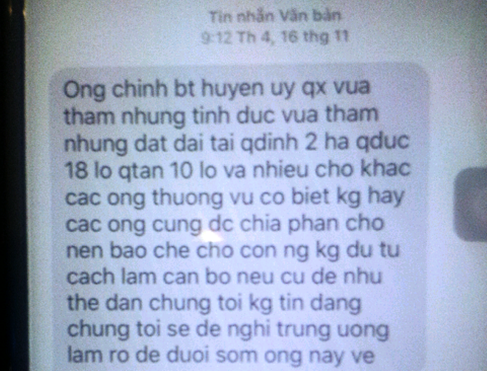 Vụ huyện ủy viên bị bắt: Lộ diện tin nhắn “vu khống” lãnh đạo huyện Quảng Xương - 1 Nội dung tin nhắn được cho là nhắn tới lãnh đạo huyện Quảng Xương