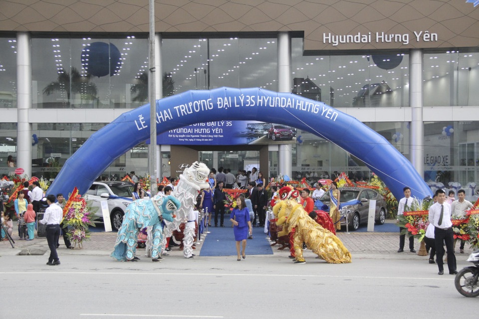 Hyundai Thành Công khai trương hàng loạt đại lý mới - 4
Showroom Hyundai Hưng Yên toạ lạc tại vị trí thuận tiện giao thông