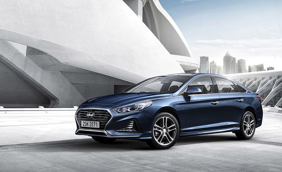 Hyundai Sonata phiên bản nâng cấp chính thức lộ diện - 2 Hyundai Sonata phiên bản nâng cấp chính thức lộ diện - 2