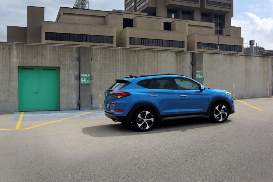 Hyundai Tucson có thêm phiên bản mới - 18
