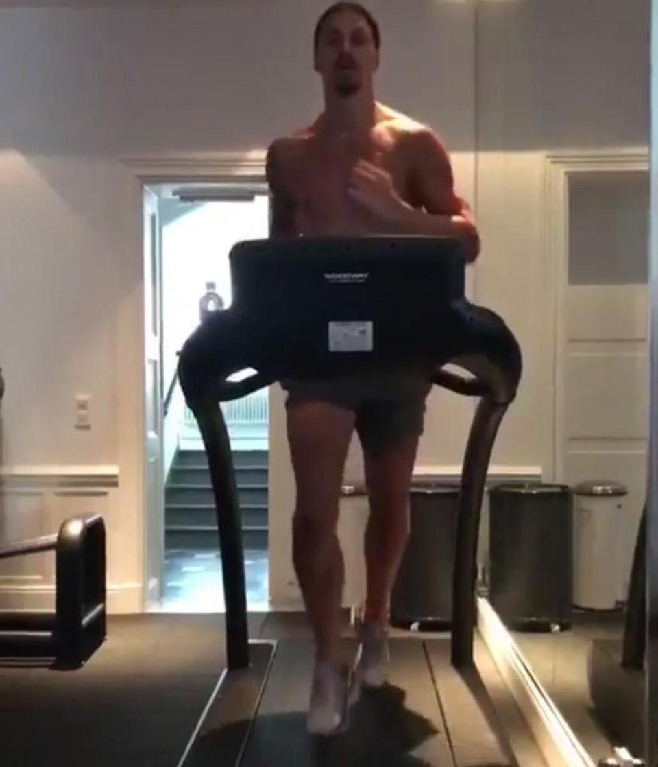 Ibrahimovic nhắn nhủ với HLV Mourinho sắp trở lại