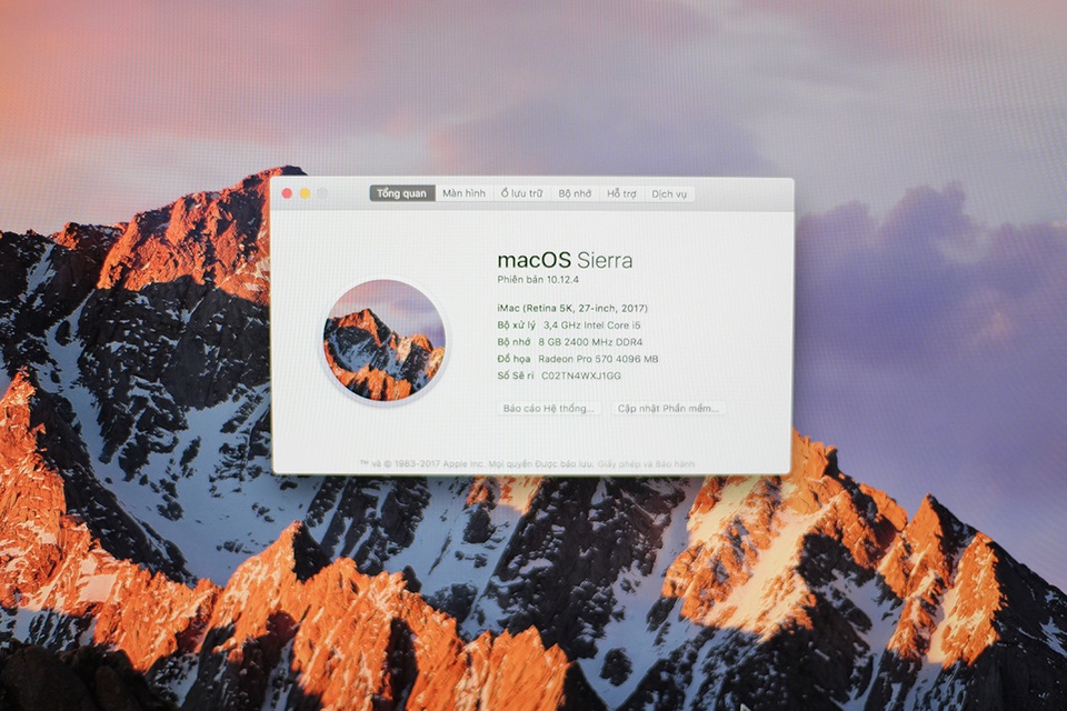 Phiên bản đầu tiên tại VN chạy trên bộ vi xử lý Intel Core i5 thế hệ thứ 7, AMD Radeon Pro 570, RAM 8 GB và có màn hình kích thước 27 inch.