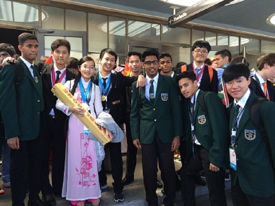 Quảng Bình: “Chàng trai vàng” quyết tâm giành huy chương Vàng Olympic Vật lý châu Á - 2
Chàng trai Nguyễn Thế Quỳnh trong một lần trò chuyện với PV Dân trí (Ảnh Tiến Thành)