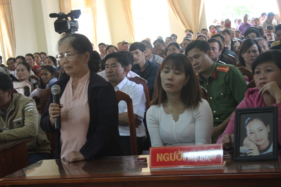 Tử hình kẻ giết 3 mạng người, phi tang xác - 2 Bà Hải (mẹ của nạn nhân Bình) bức xúc trước hành vi giết người man rợ của bị cáo Kiều Quốc Huy