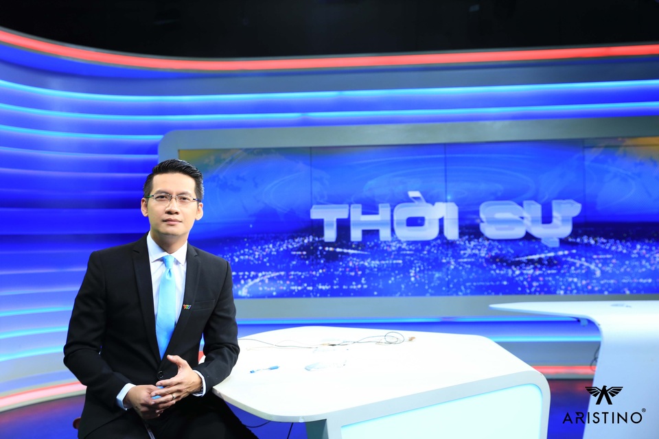 Bí mật đằng sau vẻ lịch lãm của BTV Thời sự VTV - 1 Bí mật đằng sau vẻ lịch lãm của BTV Thời sự VTV - 1