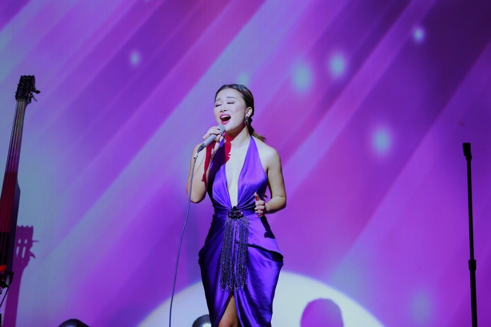 Chuyện về “người tình” của Bằng Kiều và “bạn gái lí tưởng” của Quang Lê - 5