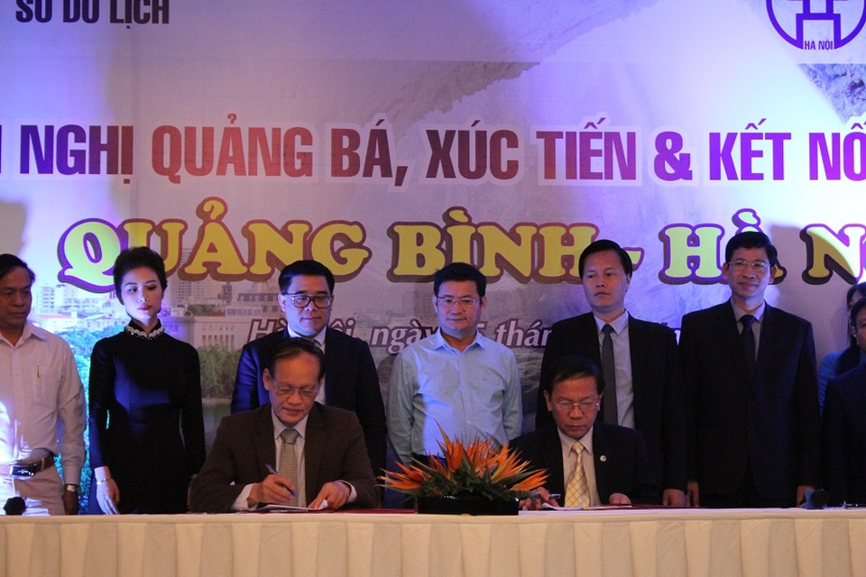 Hà Nội là thị trường du lịch trọng tâm của Quảng Bình - 1 Tại Hội nghị quảng bá, xúc tiến du lịch, Quảng Bình và Hà Nội đã tiến hành ký kết nhiều biên bản hợp tác quan trọng