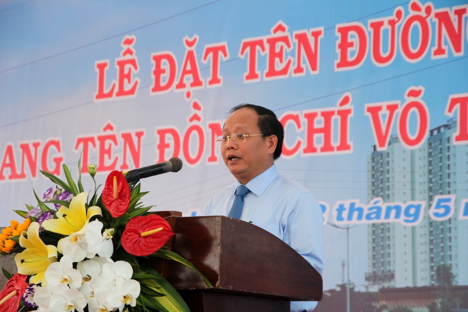 TPHCM có con đường mang tên “người của đổi mới” Võ Trần Chí - 3
Phó Bí thư thường trực Thành ủy TPHCM Tất Thành Cang điểm lại quá trình hoạt động cách mạng của ông Võ Trần Chí