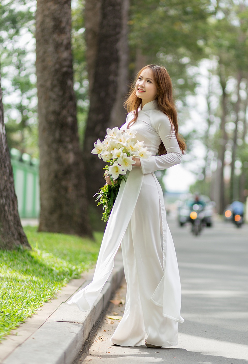 Nữ sinh Quảng Bình xinh xắn ước mơ làm cô giáo - 9 Cảm giác ấy là động lực lớn nhất để cô cố gắng vừa làm vừa học tự giúp đỡ mình trang trải cuộc sống được như hiện nay.