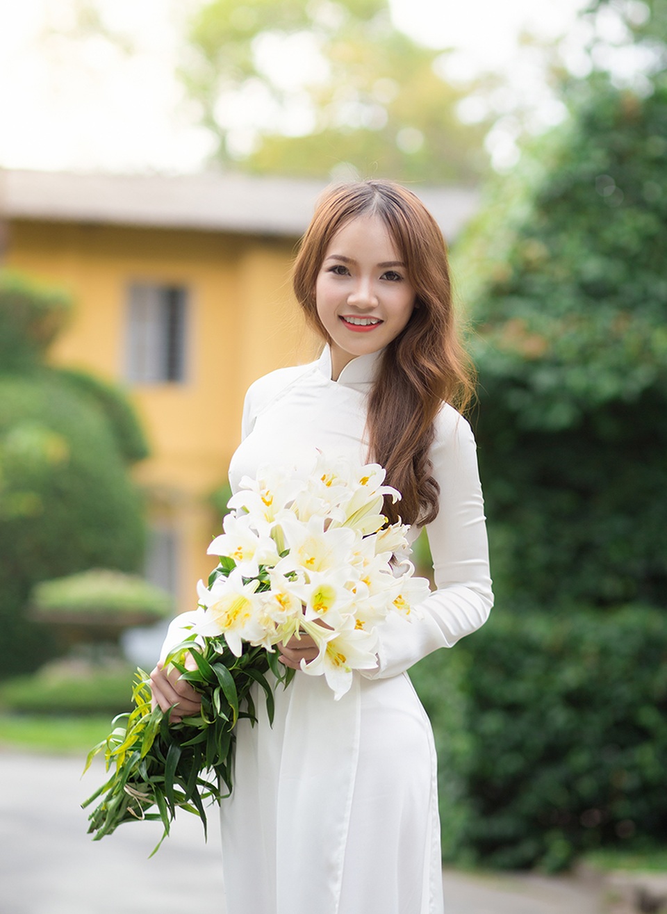 Nữ sinh Quảng Bình xinh xắn ước mơ làm cô giáo - 1
Nguyễn Thị Thương (sinh năm 1995) được sinh ra tại một vùng quê nghèo xã Văn Hóa (Tuyên Hóa, Quảng Bình).