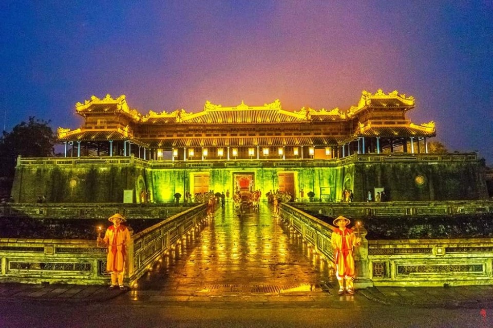 Xem Trailer huyền ảo về Hoàng Cung duy nhất châu Á mở cửa hàng đêm - 3