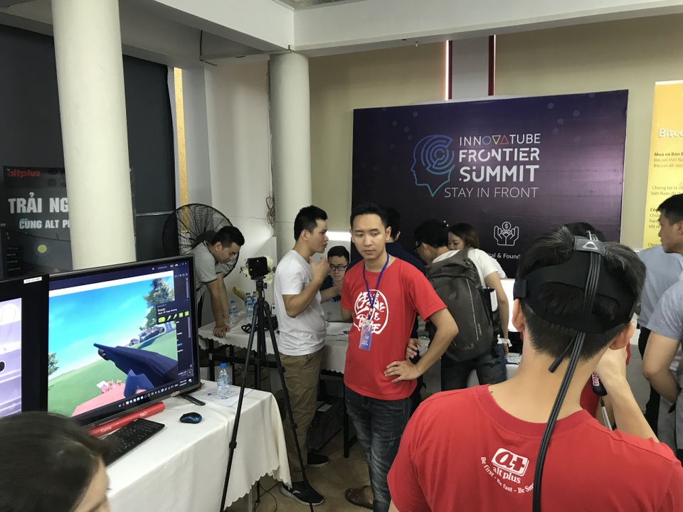 Công nghệ VR tại Việt Nam cũng đang có được những bước tiến đáng kể khi ngày một nhiều startup trẻ lựa chọn khai thác lĩnh vực này.