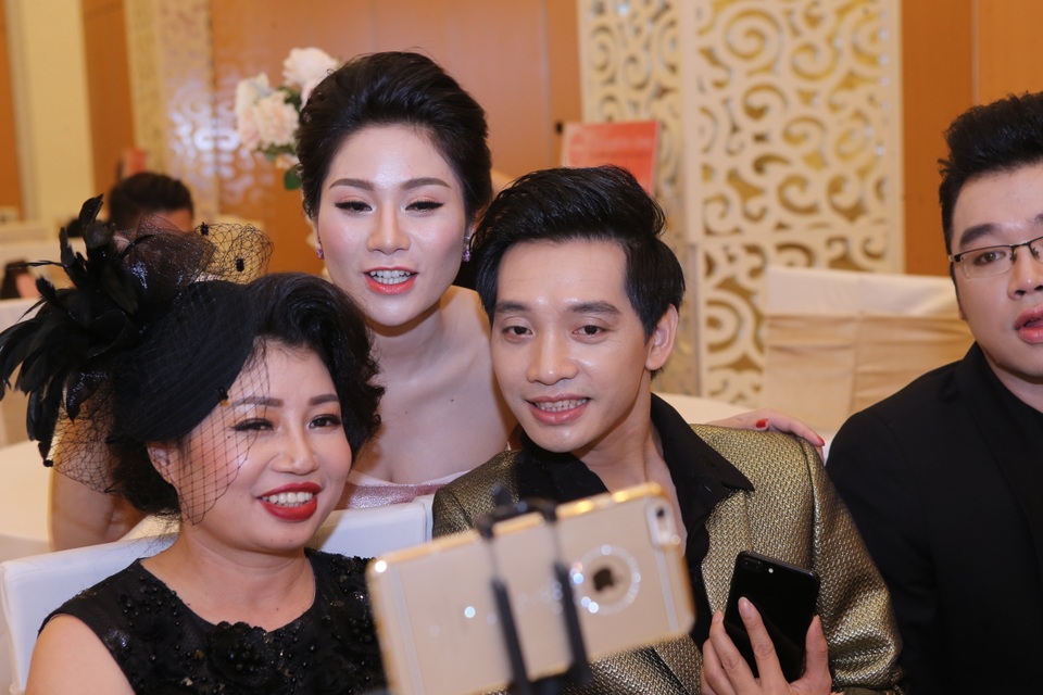 Thu Trang lộng lẫy trong họp báo với trang phục NTK Lê Hoàng Hải - 9 Thu Trang lộng lẫy trong họp báo với trang phục NTK Lê Hoàng Hải - 9