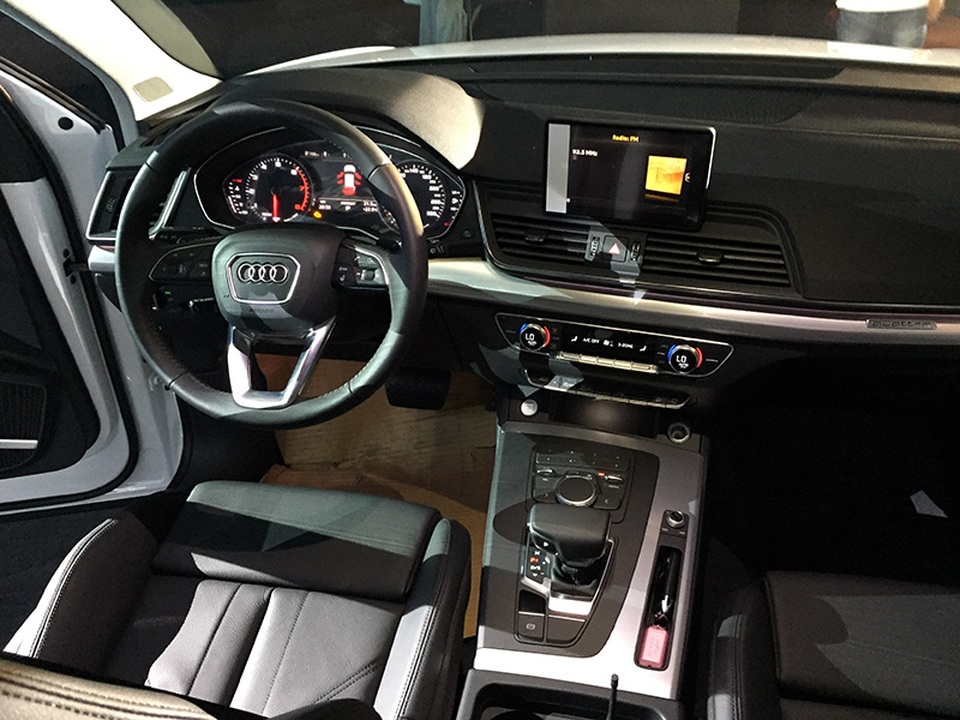 Audi Q5 thế hệ mới có giá từ 2 tỉ đồng - 4 Audi Q5 thế hệ mới có giá từ 2 tỉ đồng - 4