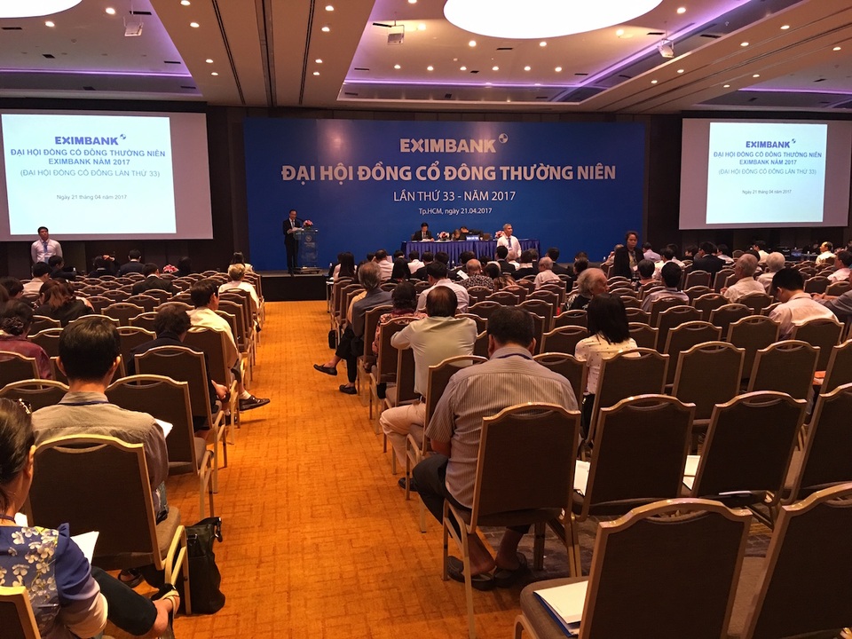 Cổ đông Eximbank đòi "truy trách nhiệm" Hội đồng Quản trị cũ - 1 Kỳ đại hội lần này diễn ra bình yên và cổ đông khá hiền hơn so với những căng thẳng của những lần đại hội trước