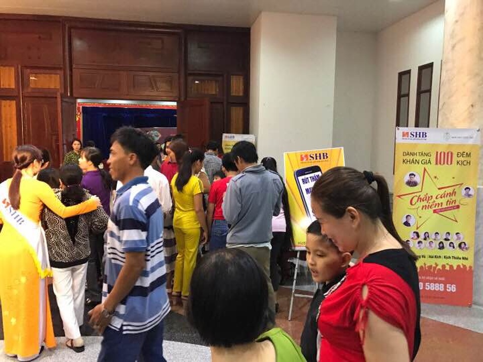 1.500 vé hài kịch miễn phí nhân ngày 8/3 - 1