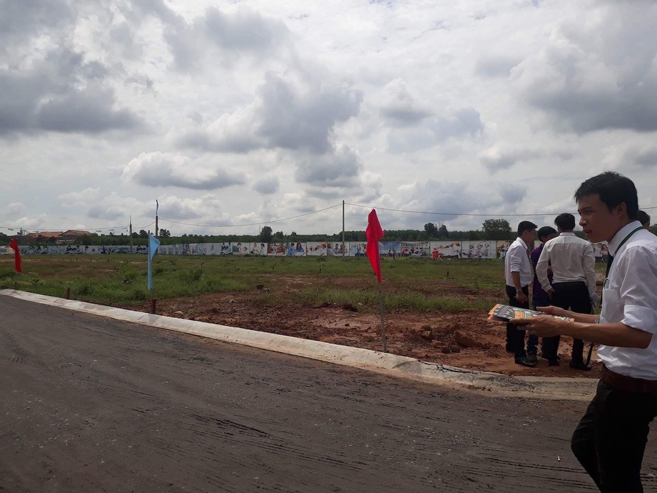 Trước tình trạng phân lô bán nền tràn lan, UBND tỉnh Đồng Nai đã có văn bản chỉ đạo ngưng cấp sổ tách thửa, chuyển nhượng