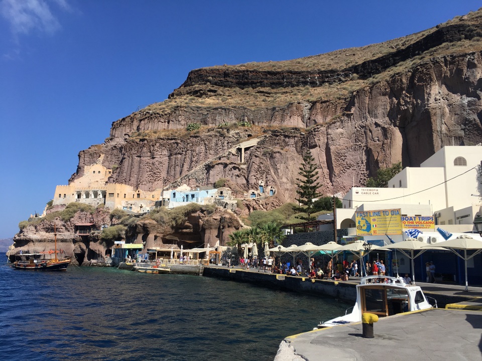 Santorini - Nơi khơi gợi mạch nguồn cảm xúc trong tôi - 2 Santorini - Nơi khơi gợi mạch nguồn cảm xúc trong tôi - 2