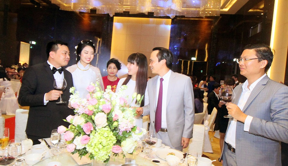 Hoa hậu Thu Ngân rạng rỡ trong ngày rước dâu - 15 Hoa hậu Thu Ngân rạng rỡ trong ngày rước dâu - 15