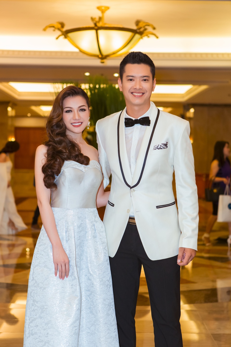 Đức Vĩnh, Lý Nhã Kỳ nổi bật trong sự kiện - 3
Đức Vĩnh và Thái Nhiên Phương chọn đồ rất ton sur ton trong sự kiện này. Cả hai đều tỏ ra háo hứng chờ đón năm thứ 2 của cuộc thi hoa hậu đại dương