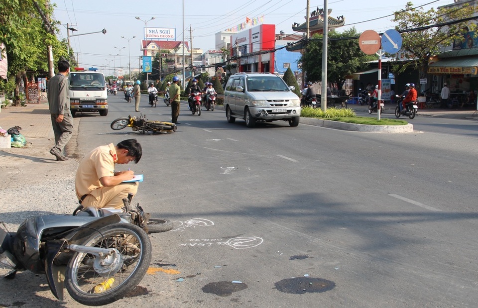 Đến bệnh viện dưỡng thai, người phụ nữ bị tai nạn - 1 Hiện trường vụ tai nạn làm chị Hồ Thị Lụa bị động thai