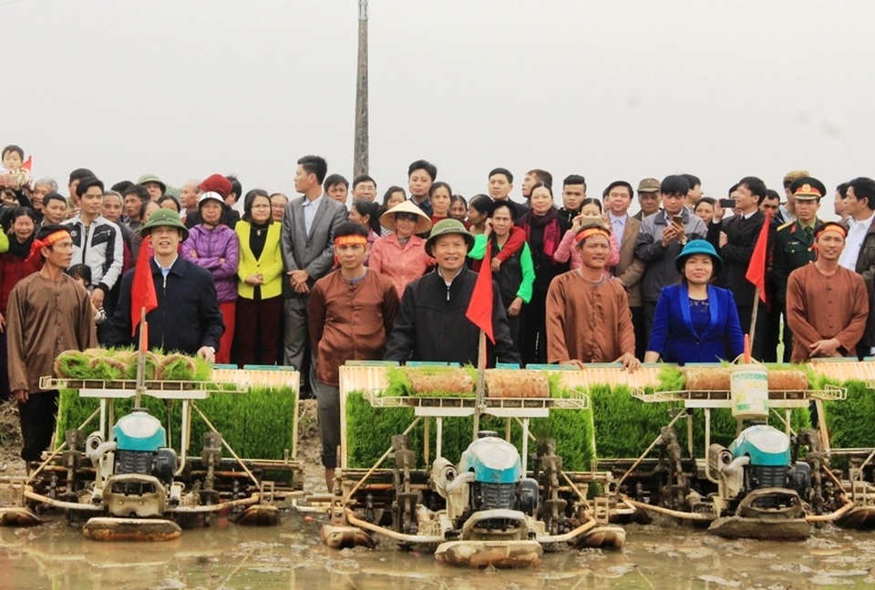 Thanh Hoá tổ chức lễ hội xuống đồng năm 2017 - 1 Tỉnh Thanh Hóa tổ chức lễ hội xuống đồng năm 2017