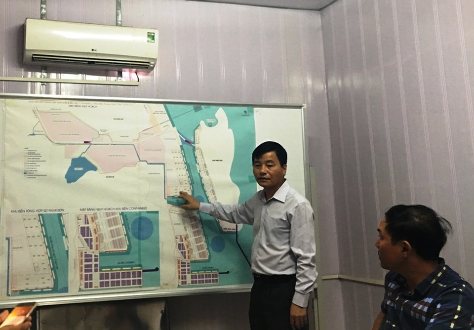 Vụ tàu xả thải trên biển: "Chất thải không hề độc hại" - 2 Ông Trịnh Thế Dũng - PTGĐ công ty CP gang thép Nghi Sơn trình bày về dự án nạo vét và vị trí đổ vật liệu trên biển