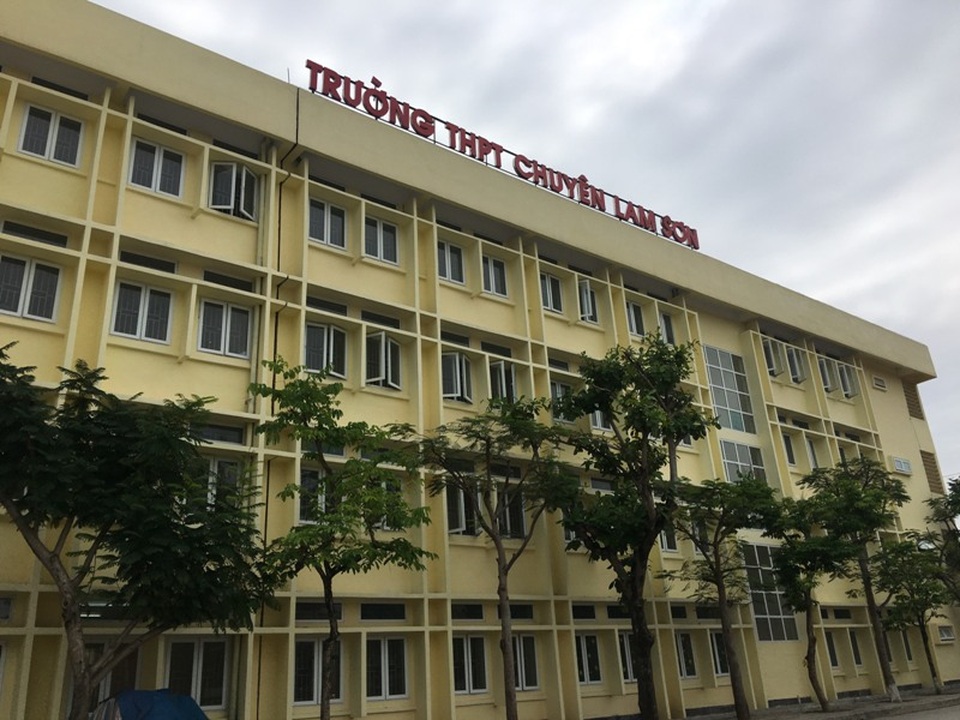 Gần 1.600 thí sinh đăng ký thi vào trường chuyên Lam Sơn - 1 Trường THPT chuyên Lam Sơn năm nay tuyển sinh 385 chỉ tiêu