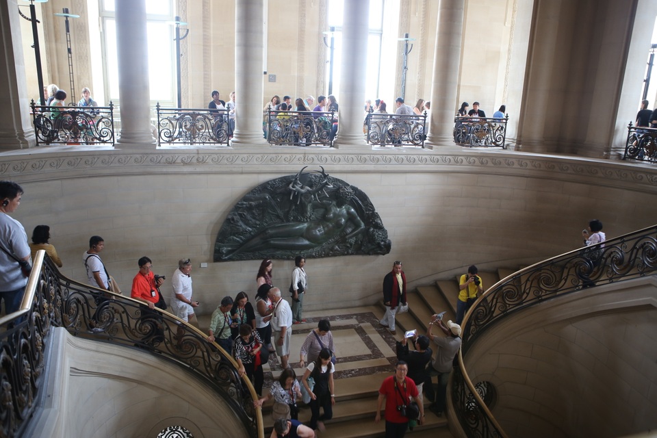 
Những lối cầu thang tuyệt đẹp trong bảo tàng
